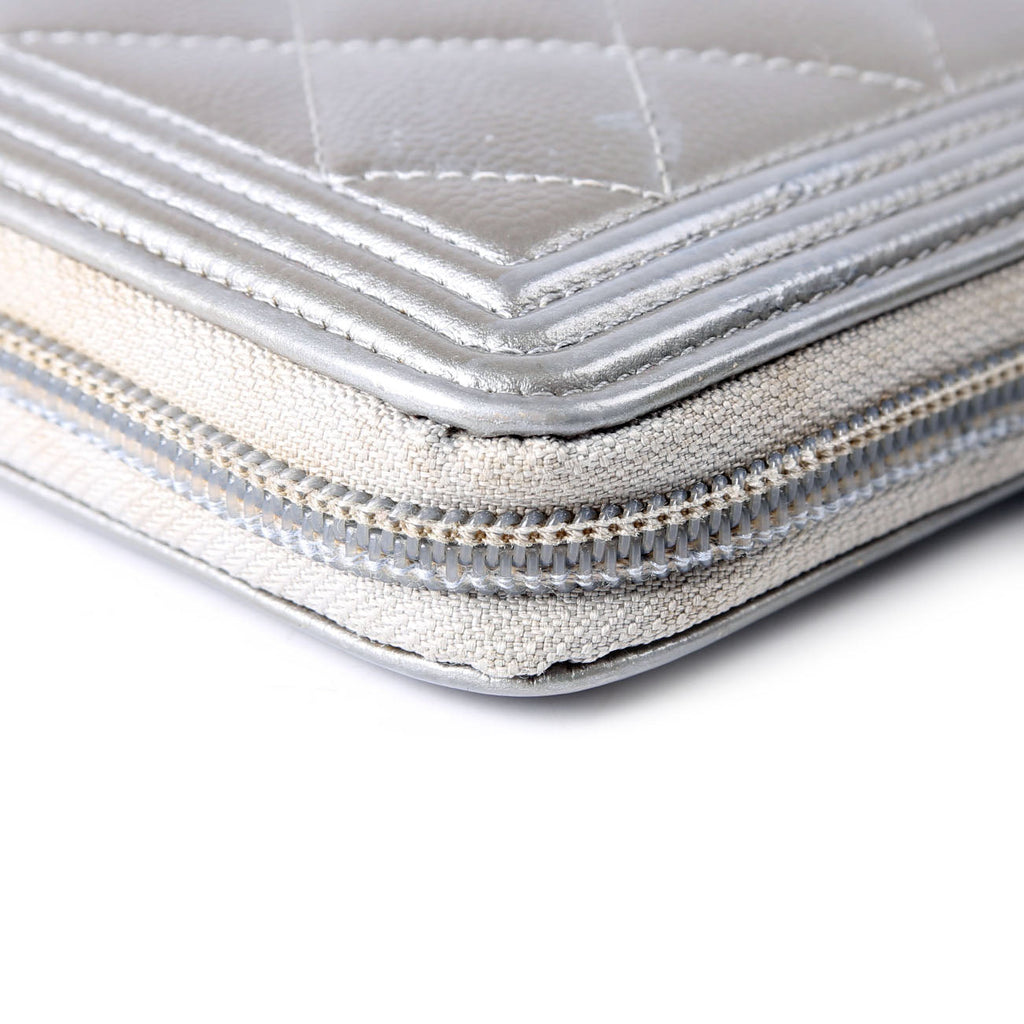 Boy Wallet Zip Around Quilted Caviar 24M Pewter
