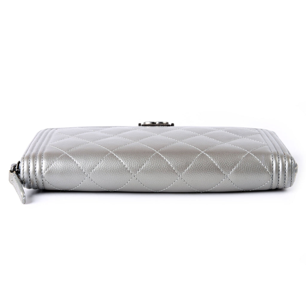 Boy Wallet Zip Around Quilted Caviar 24M Pewter