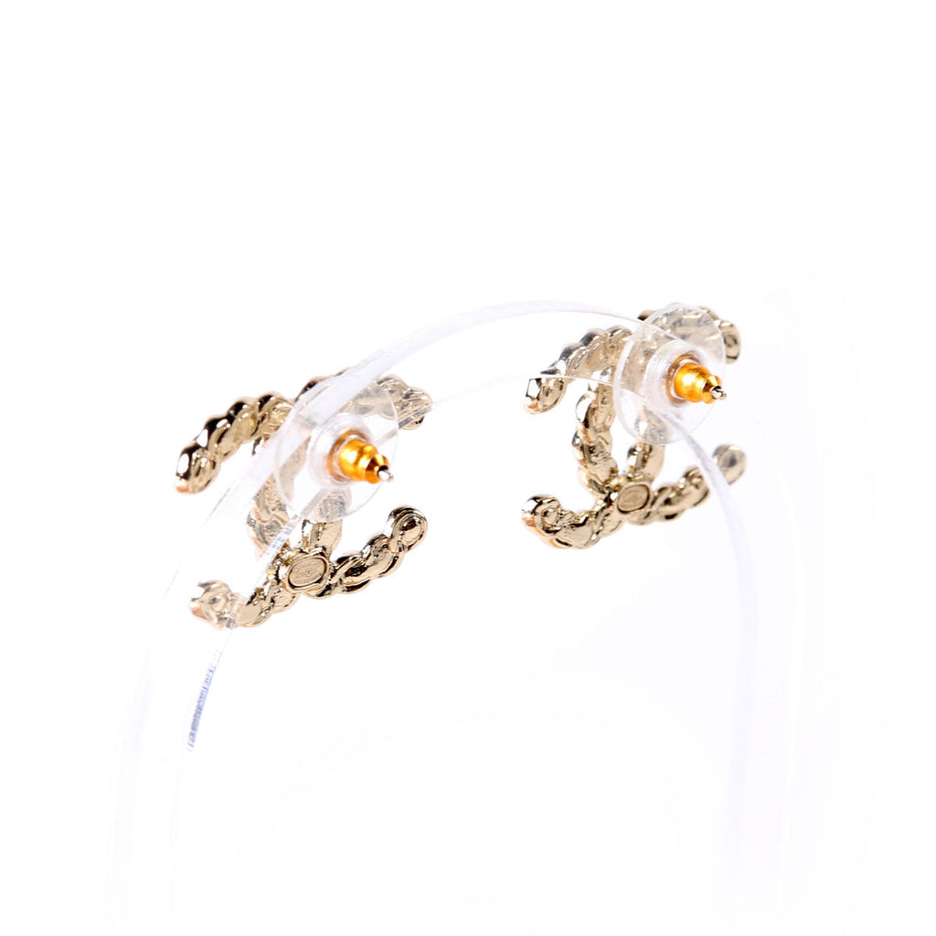 CC Enamel Stud Earrings Gold/Black