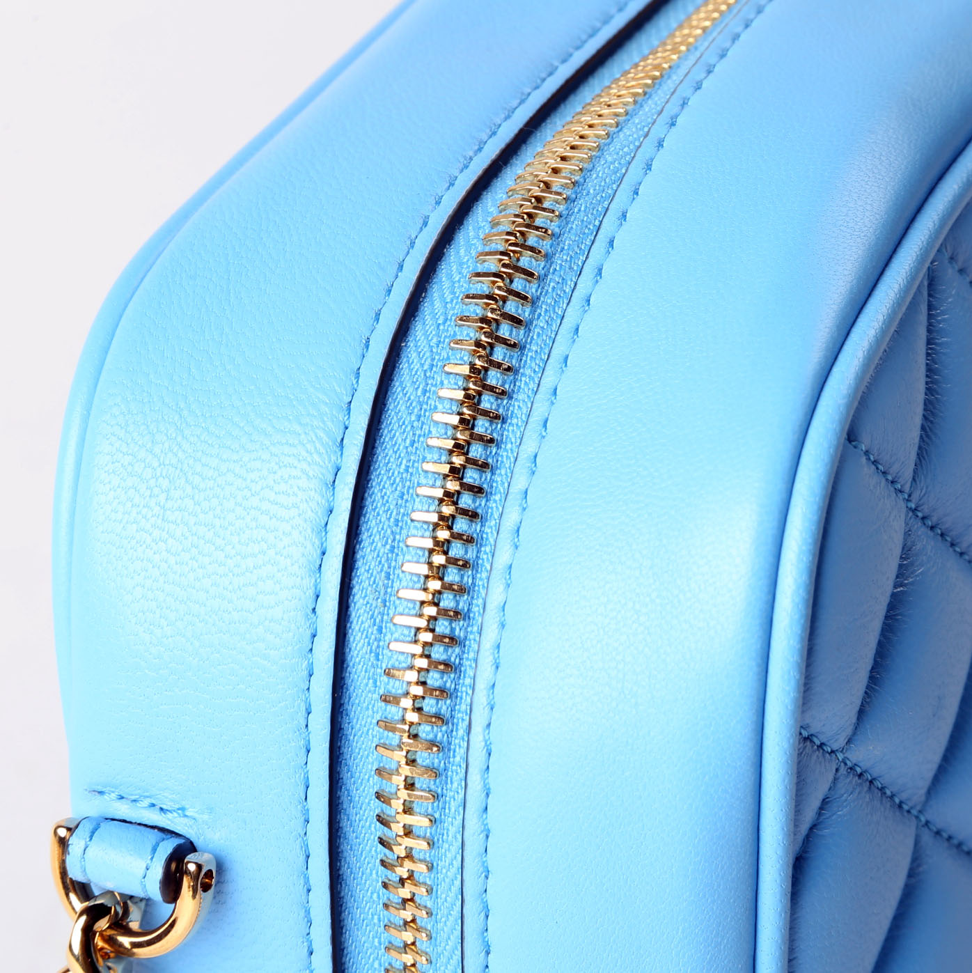 La Medusa Quilted Quilted Leather Medium Camera Bag Blue/Gold