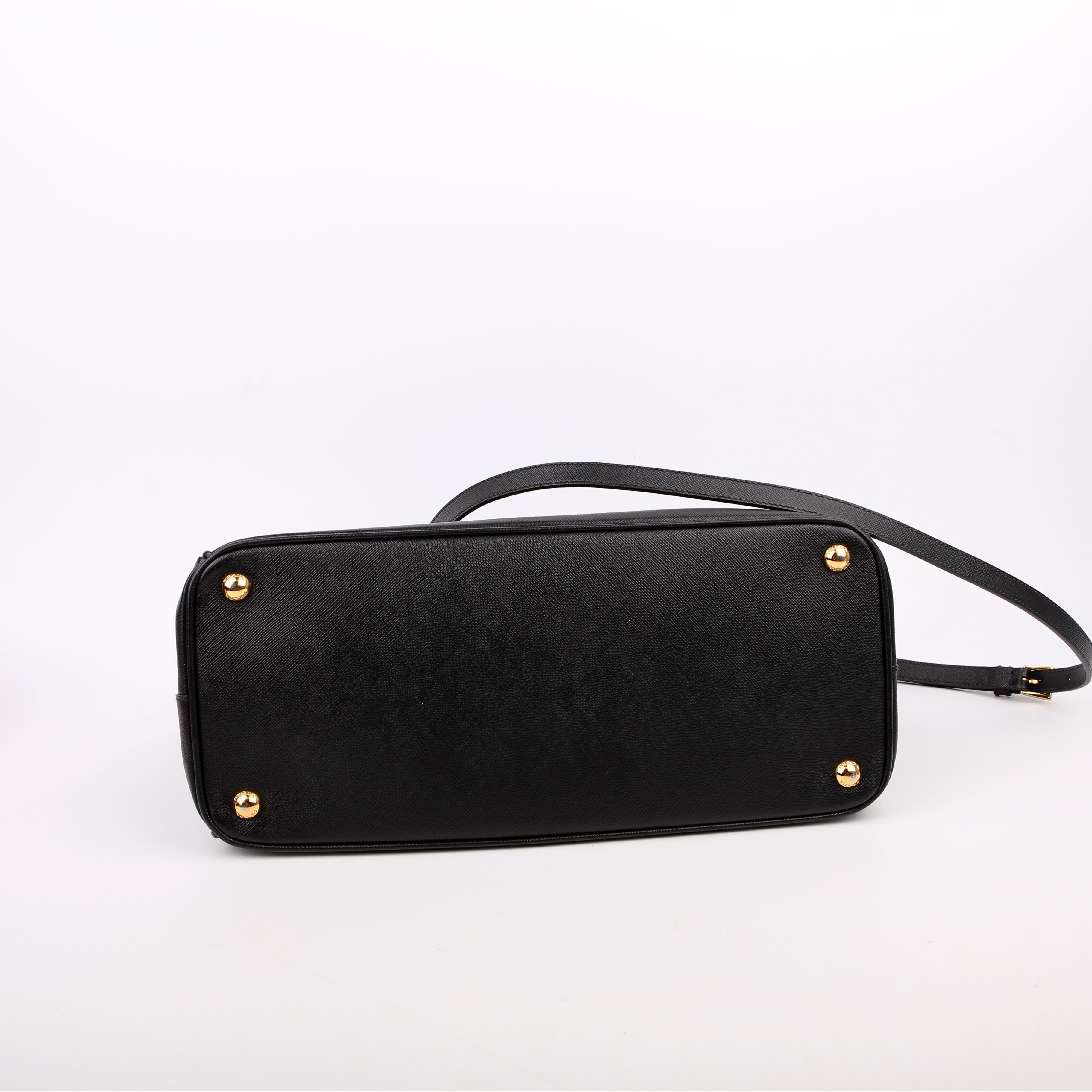 Prada Saffiano Galleria Large Black