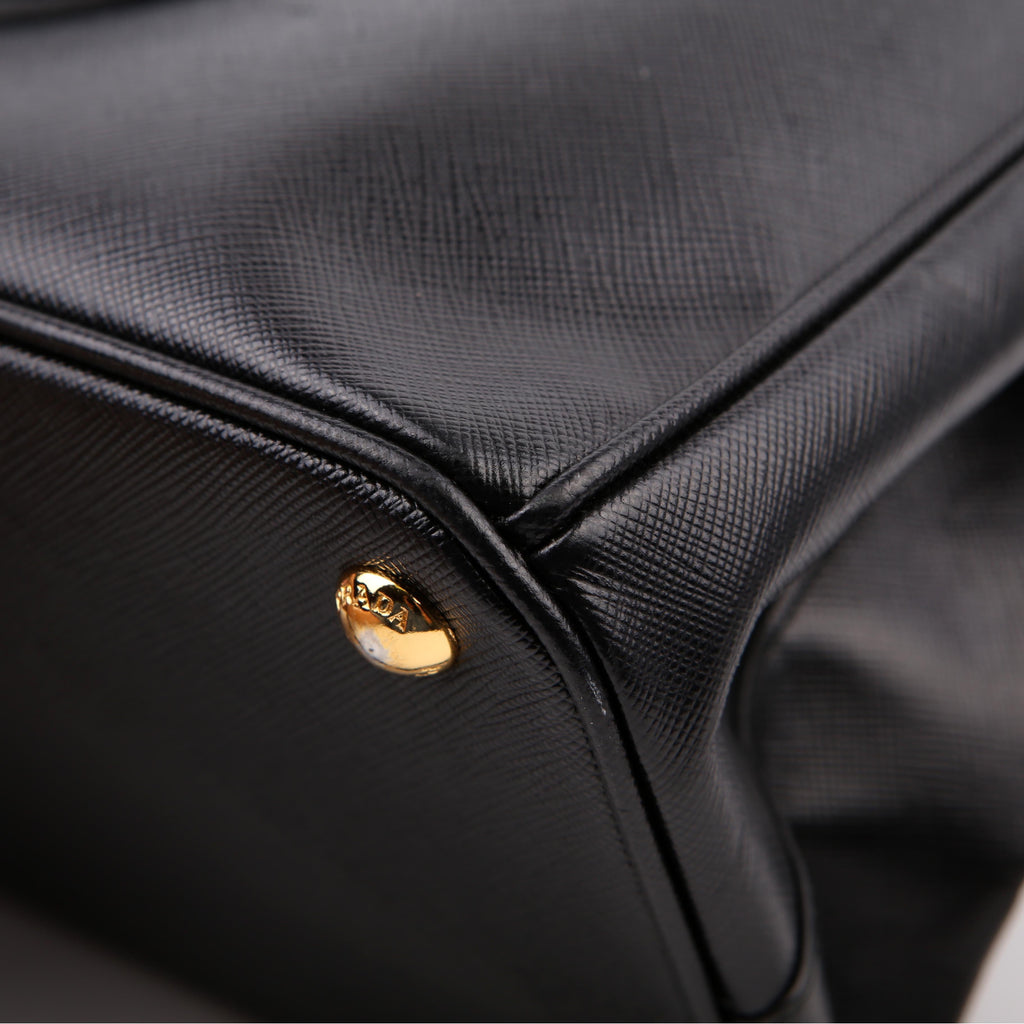 Prada Saffiano Galleria Large Black
