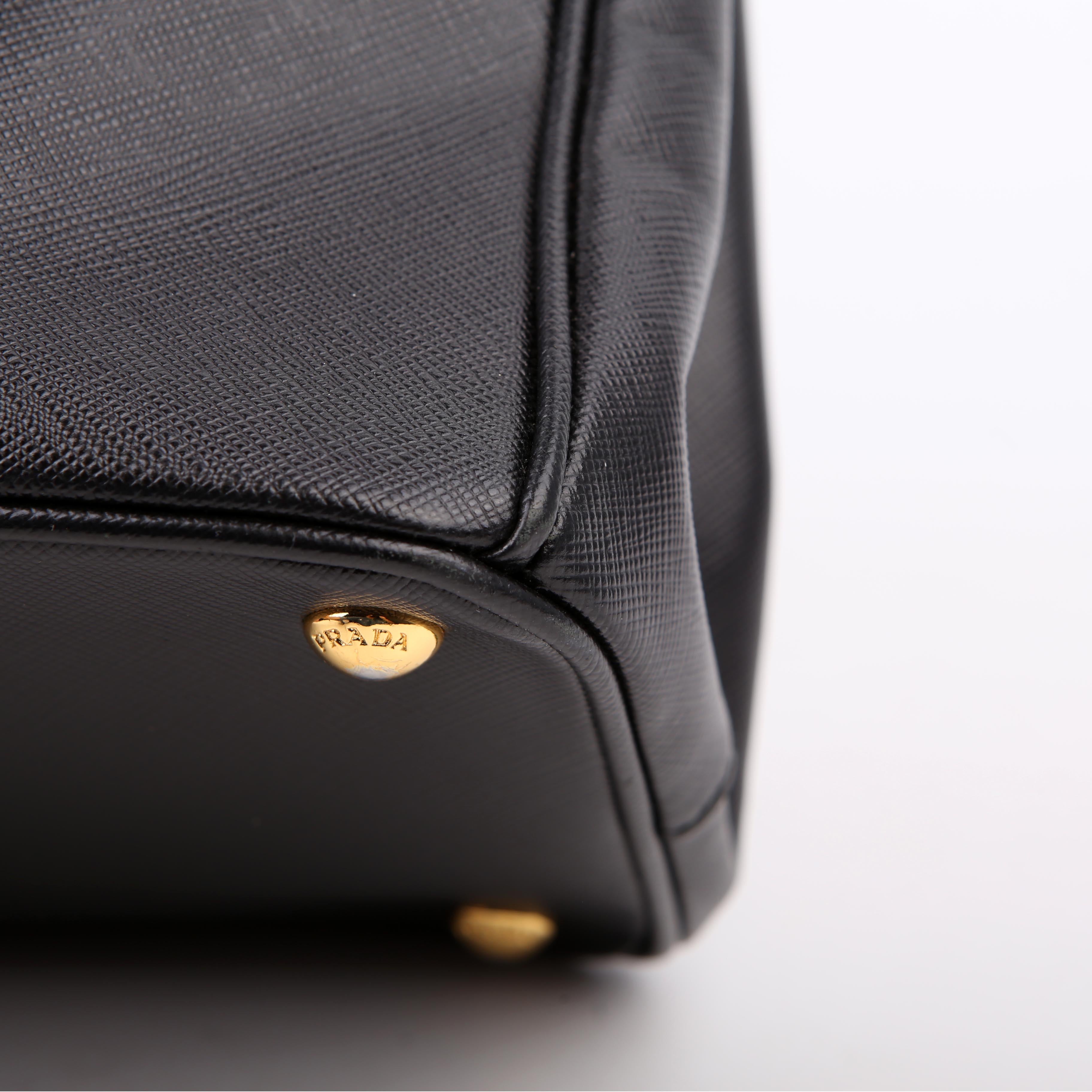 Prada Saffiano Galleria Large Black