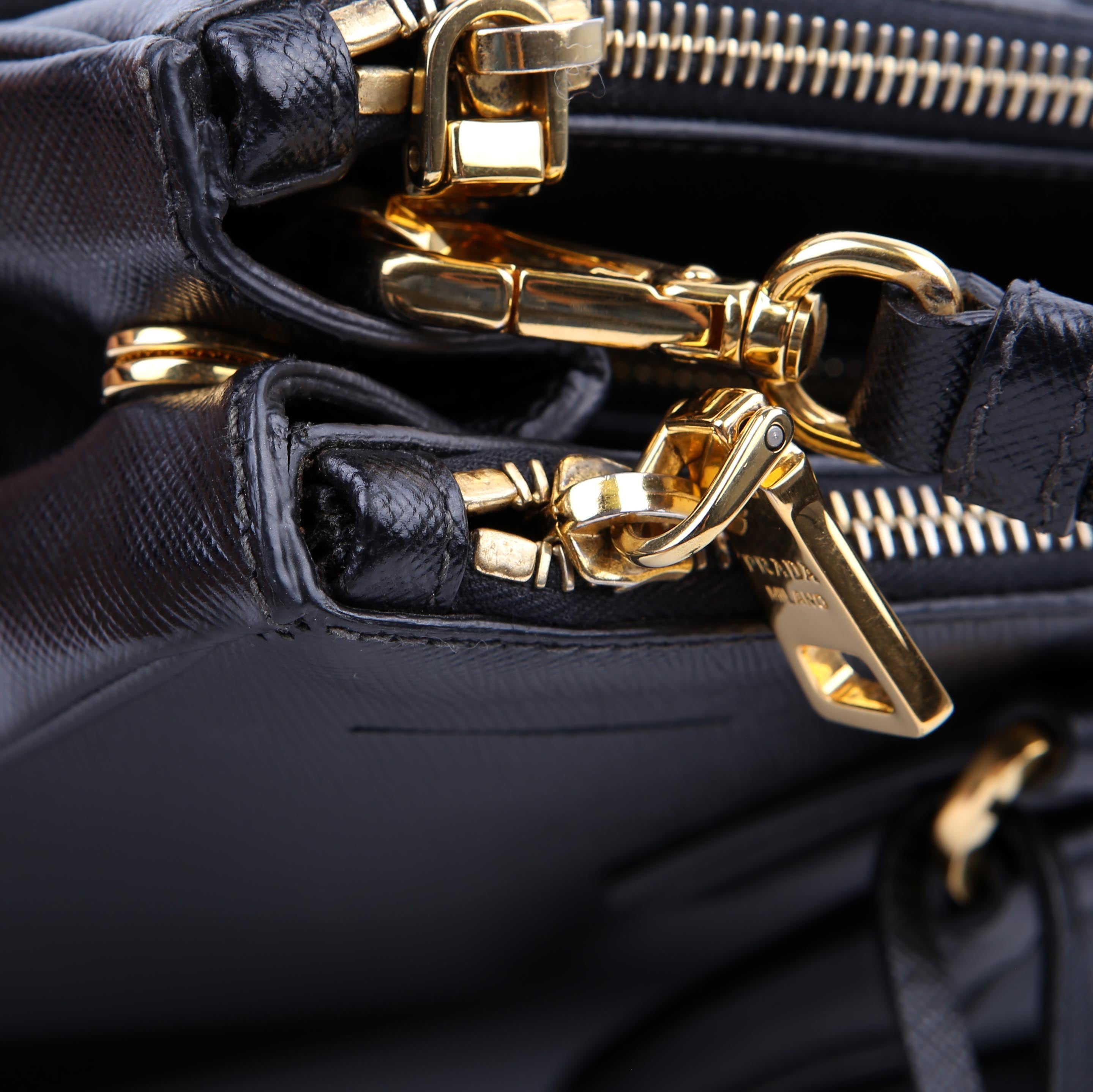 Prada Saffiano Galleria Large Black