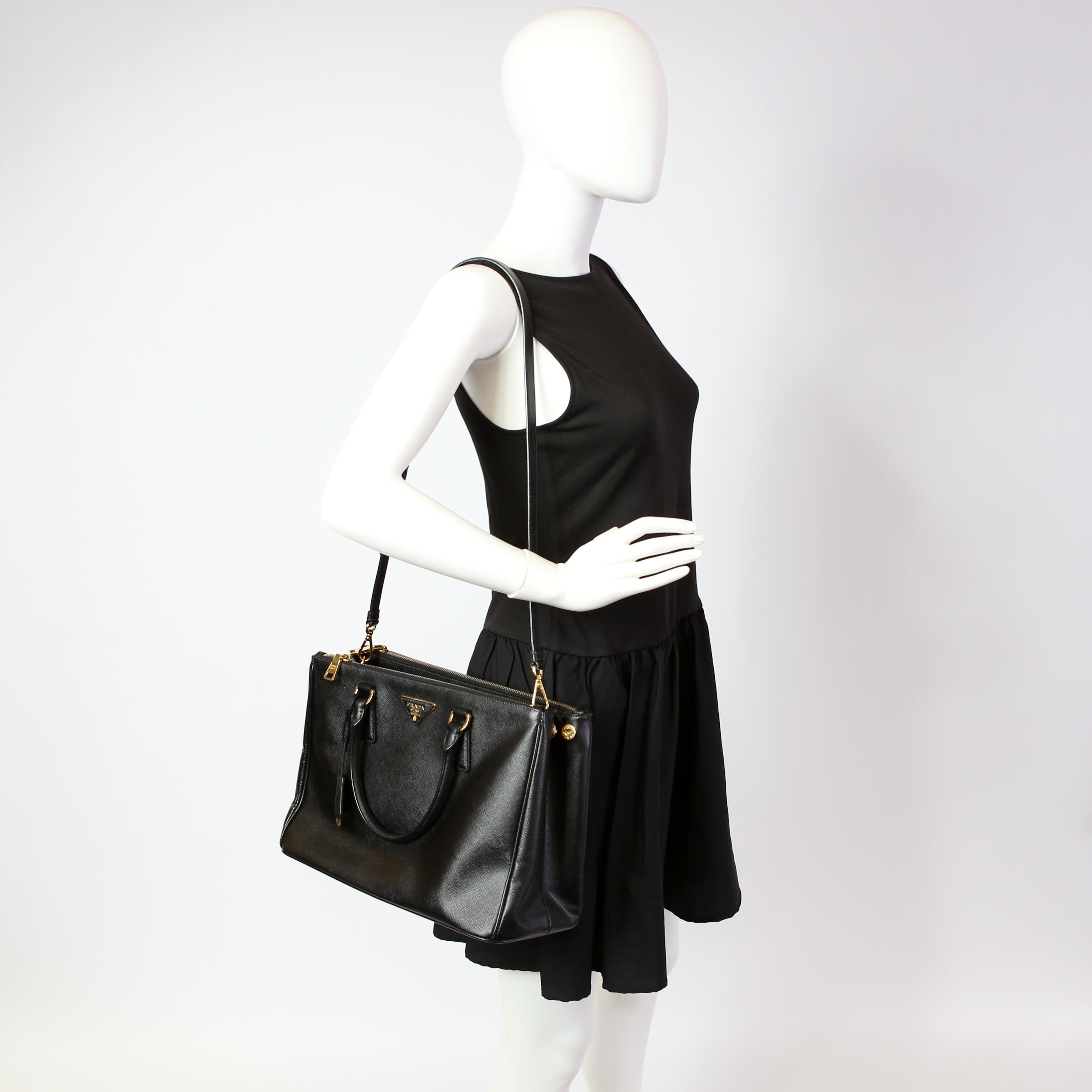 Prada Saffiano Galleria Large Black