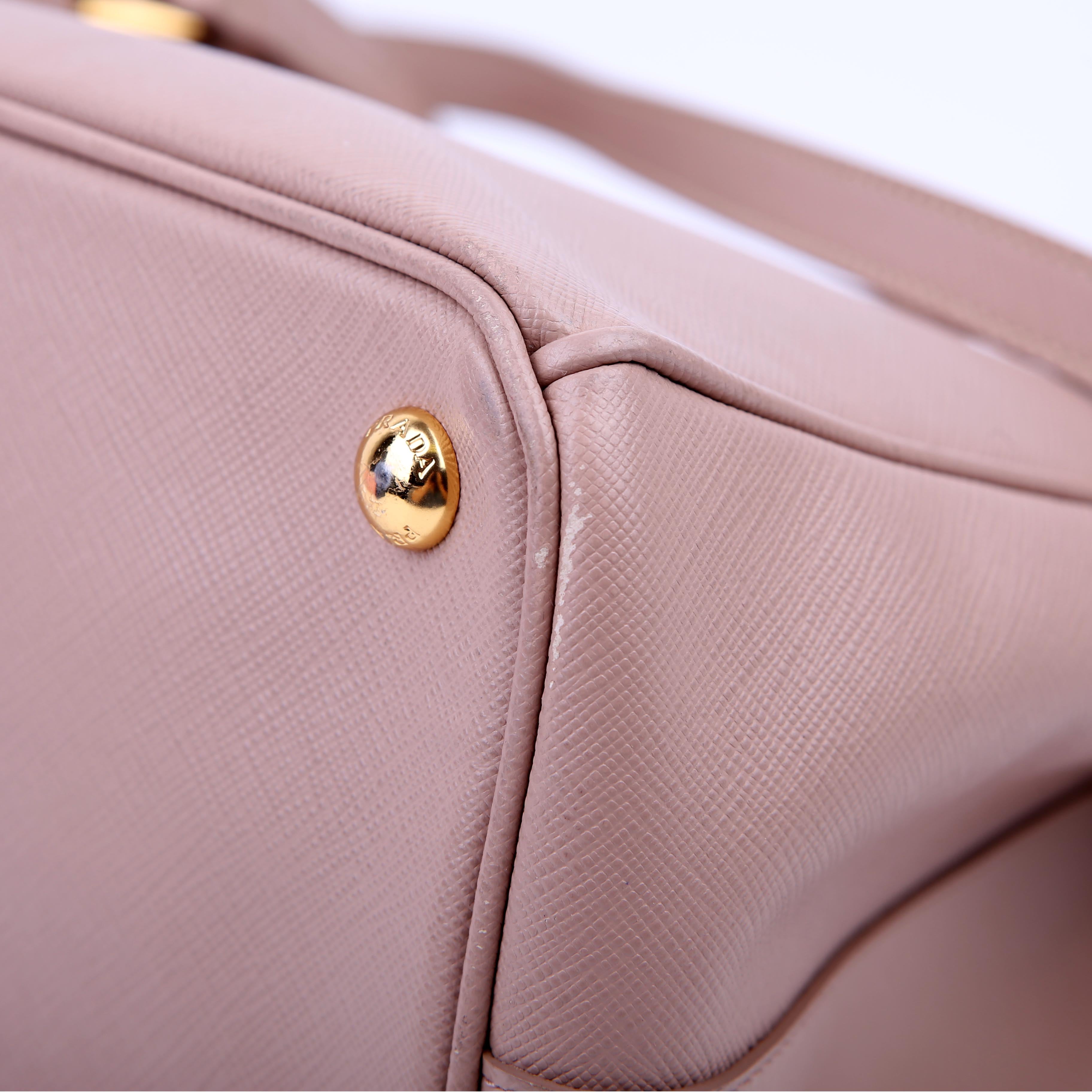 Prada Saffiano Galleria Large Nude