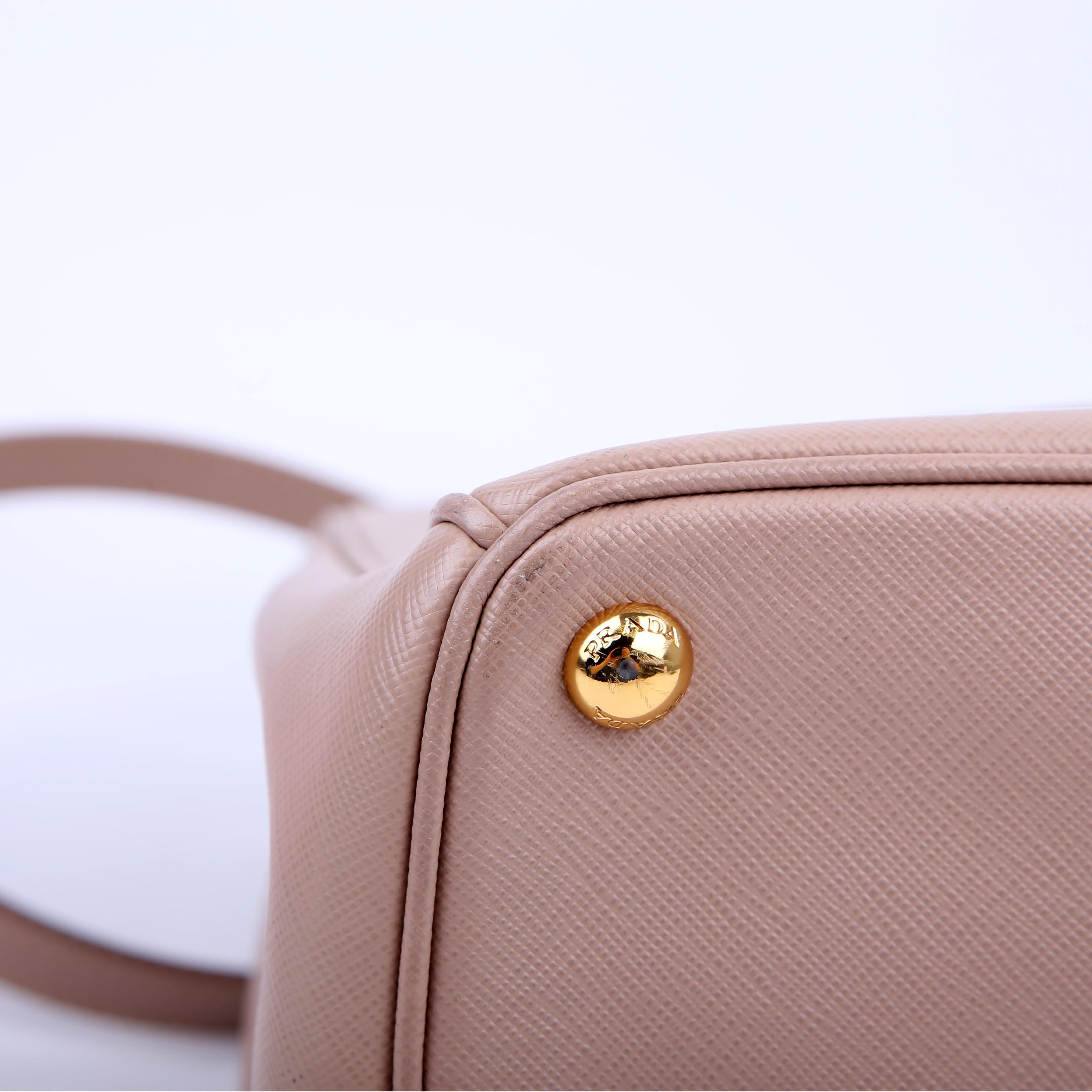 Prada Saffiano Galleria Large Nude