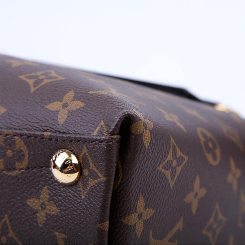 V Tote MM Monogram Black/Berry