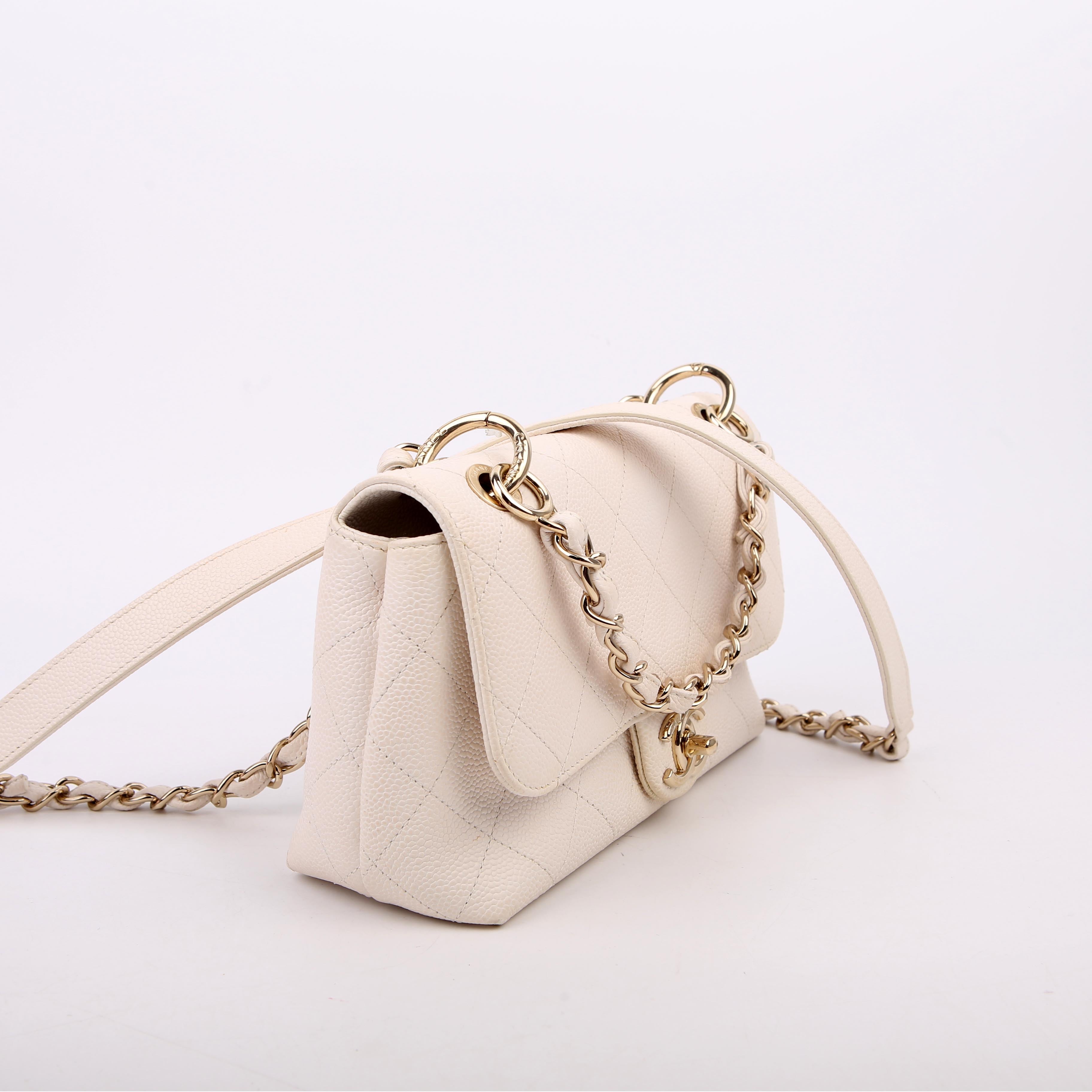 City Walk Flap Medium Caviar 29M White