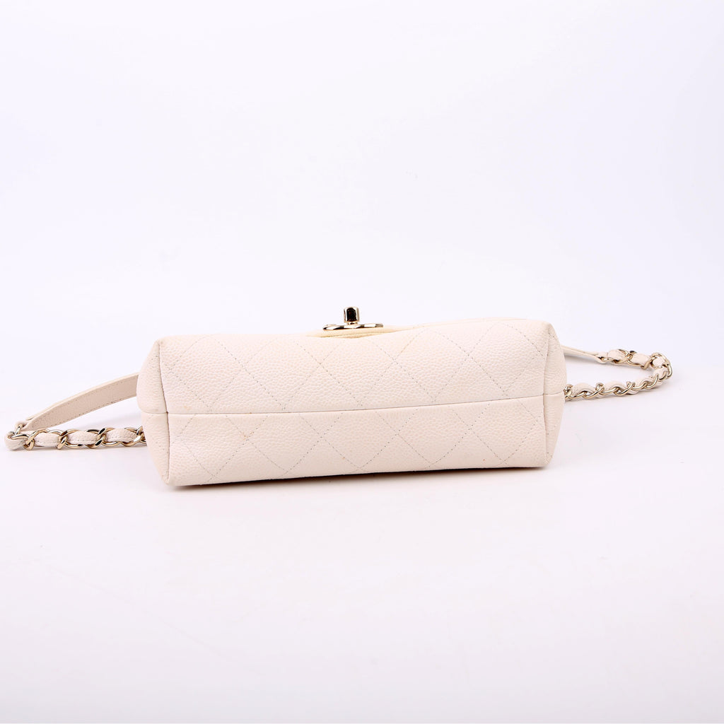 City Walk Flap Medium Caviar 29M White