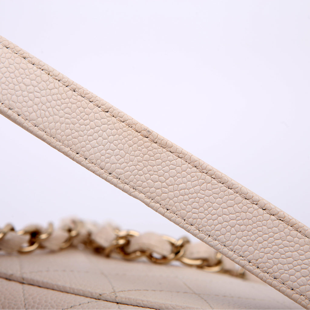 City Walk Flap Medium Caviar 29M White