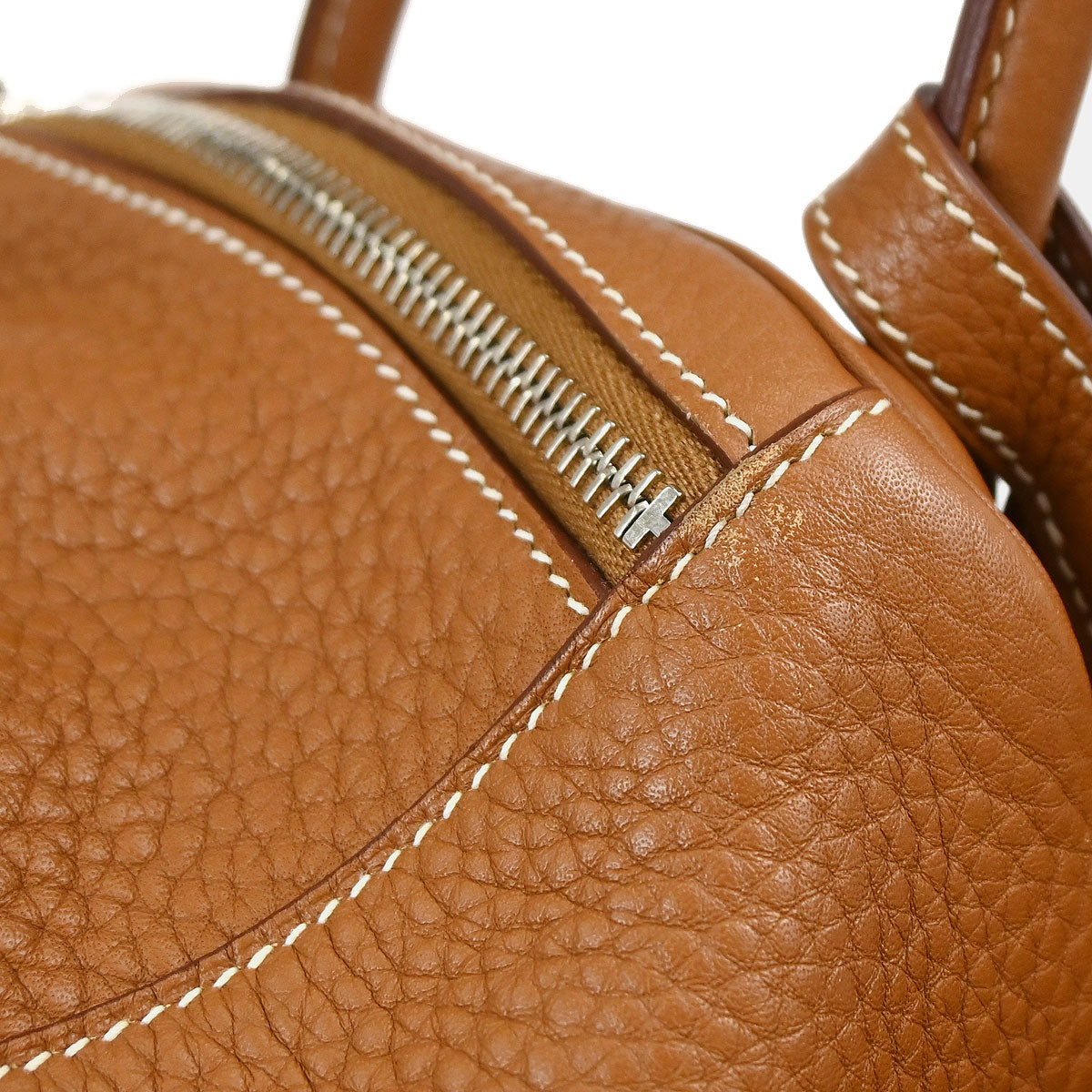 Hermes Gold Taurillon Clemence Lindy 30 Shoulder Bag