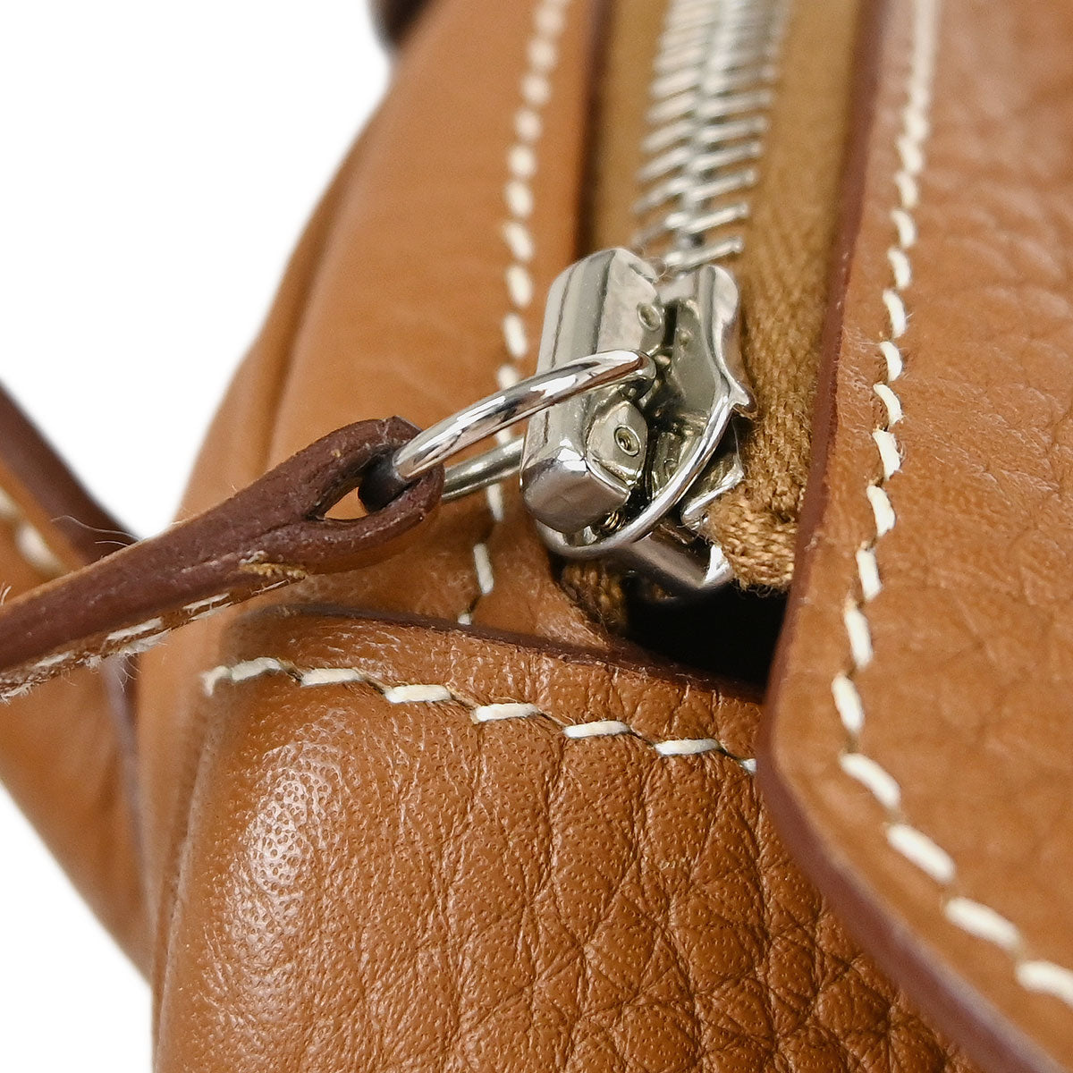 Hermes Gold Taurillon Clemence Lindy 30 Shoulder Bag