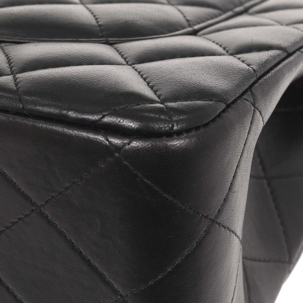 Chanel Black Lambskin Jumbo Classic Double Flap Shoulder Bag