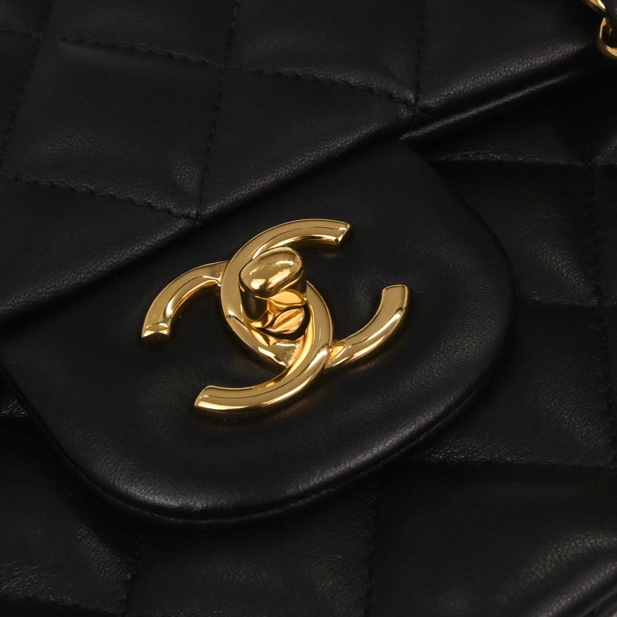 Chanel Black Lambskin Jumbo Classic Double Flap Shoulder Bag