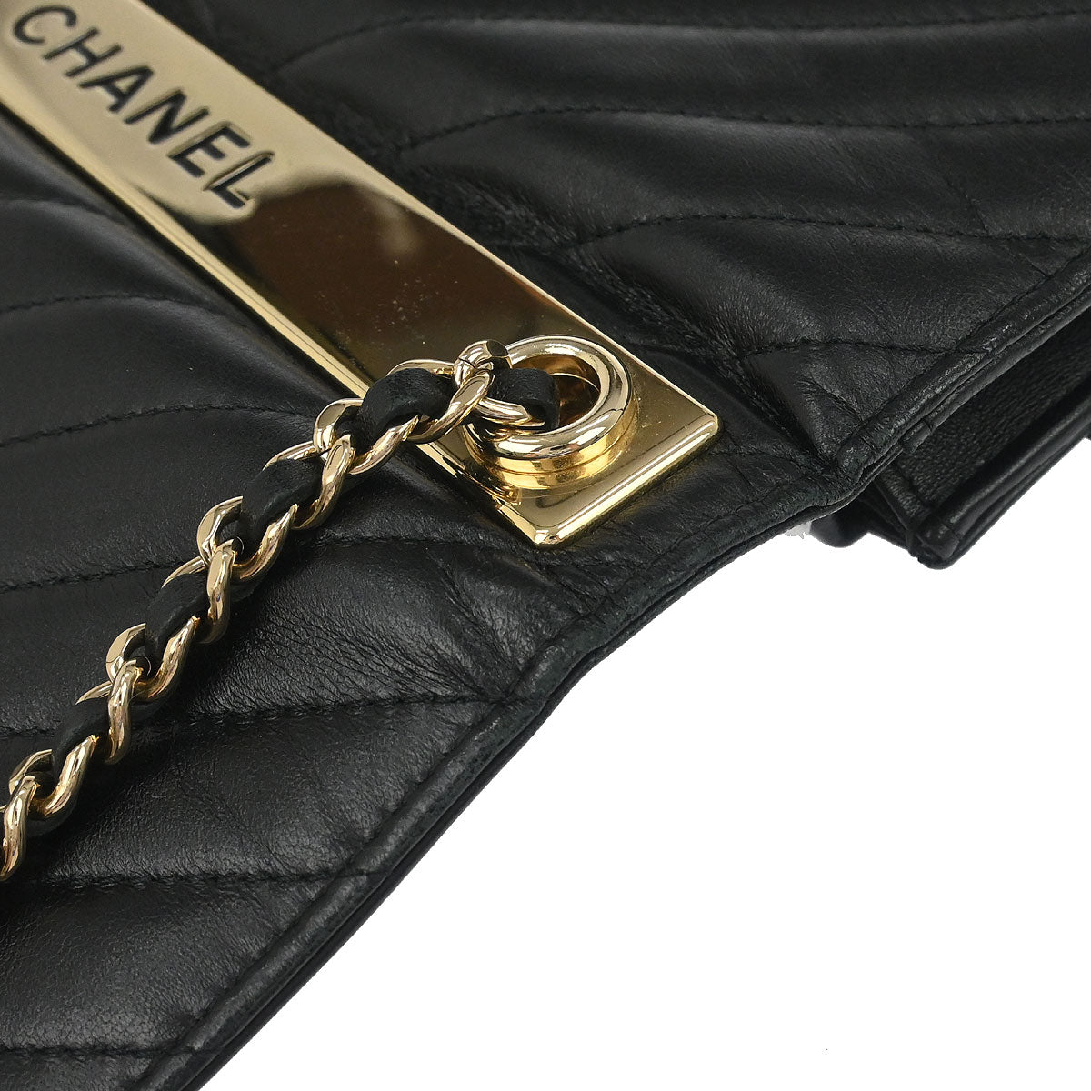 Chanel 2019 Black Lambskin Chevron Trendy CC WOC Wallet on Chain Bag