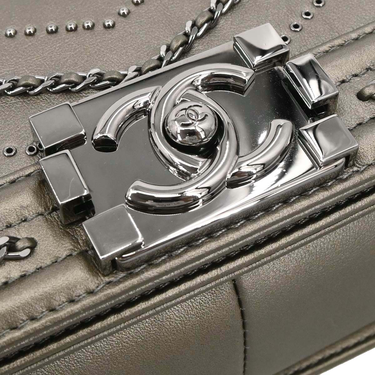 Boy Chanel Gray Calfskin Chevron Medium Chain Shoulder Bag