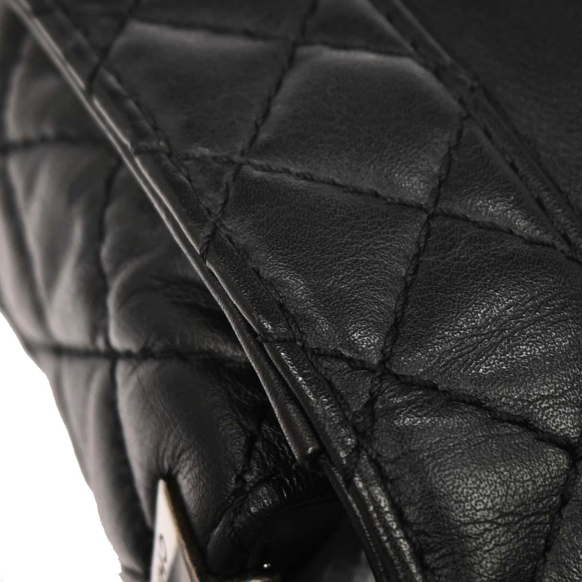 Boy Reverso Chanel Black Lambskin Medium Shoulder Bag