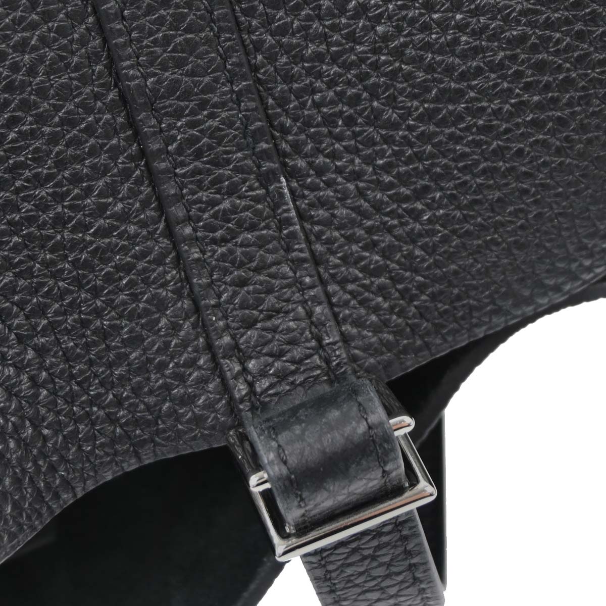 Hermes Black Taurillon Clemence Picotin Lock 22 MM Handbag