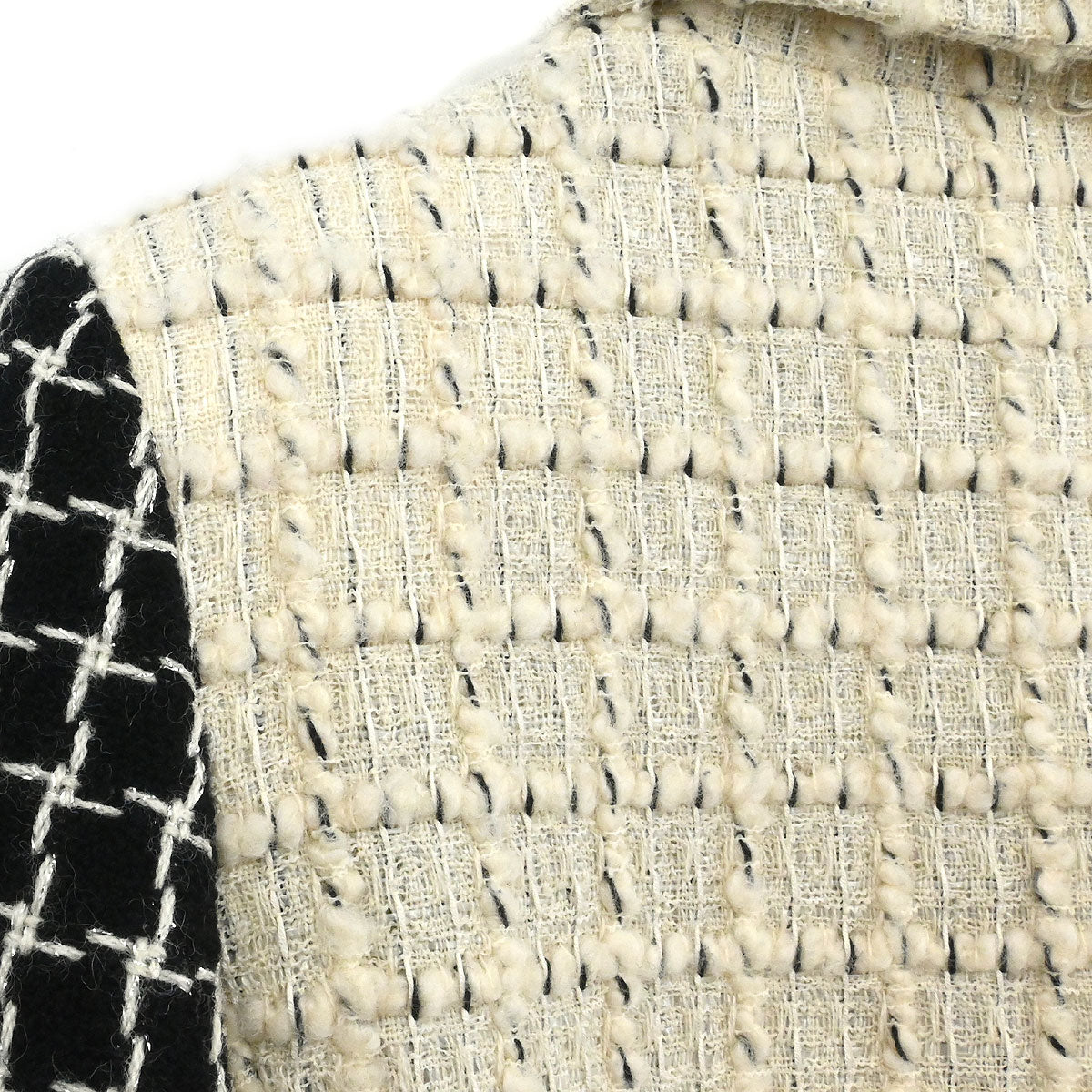 Chanel 2017 Single Breasted Tweed Jacket Ivory #38