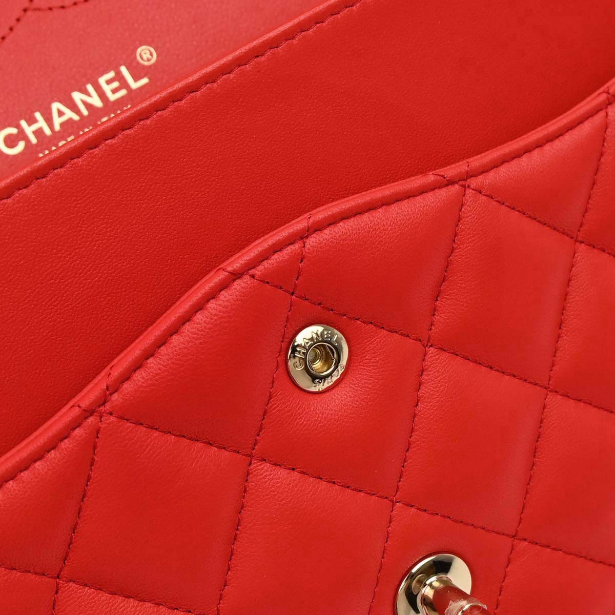 Chanel Red Lambskin Jumbo Classic Double Flap Shoulder Bag