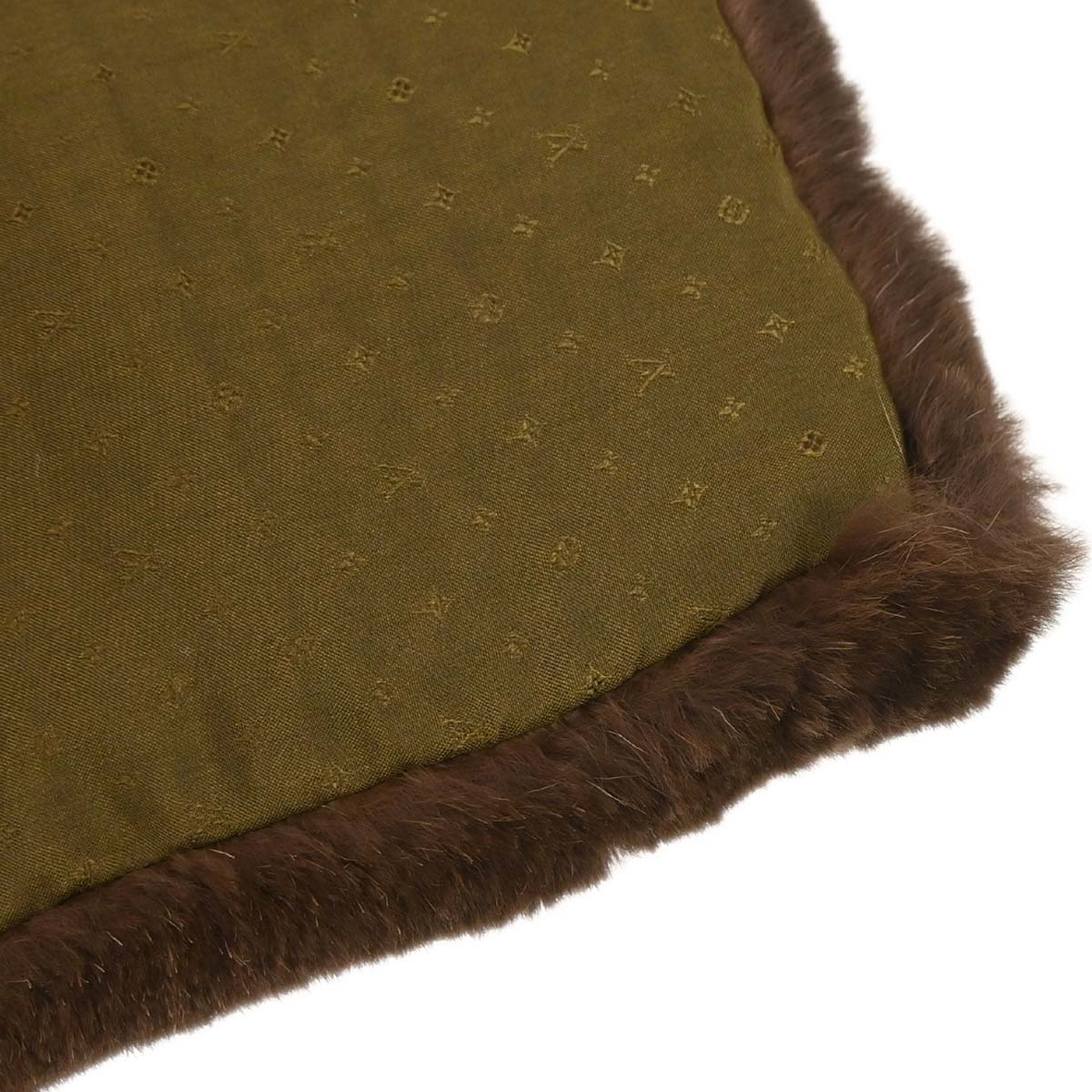 Louis Vuitton Monogram Rabbit Fur Flower Echarpe Bystamp Rex Stole M75757
