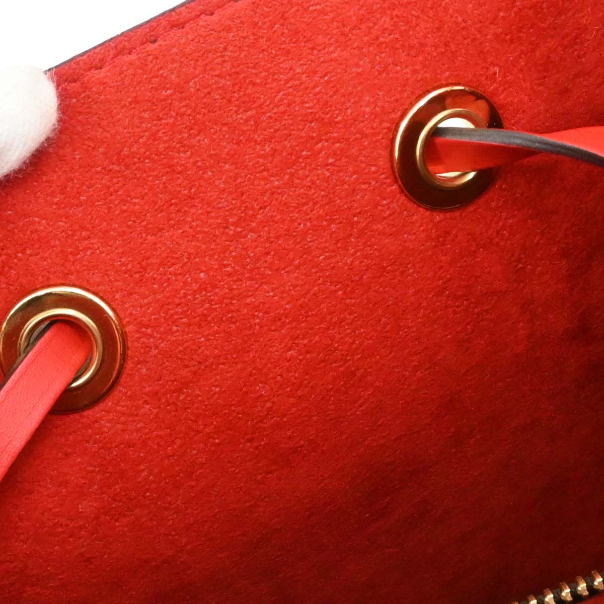 Louis Vuitton 2019 Monogram Neo Noe Shoulder Bag M44021