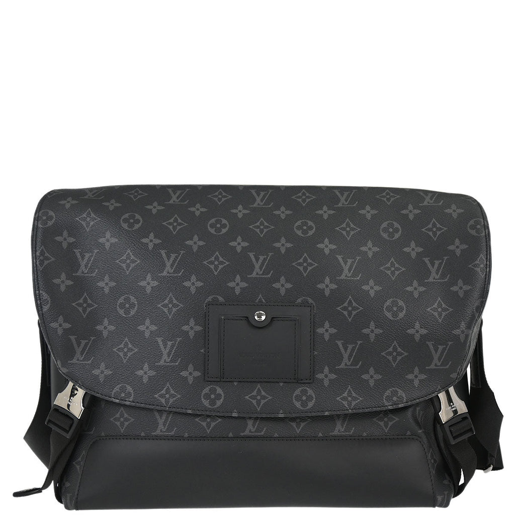 Louis Vuitton Monogram Voyager MM Messenger Shoulder Bag M40510
