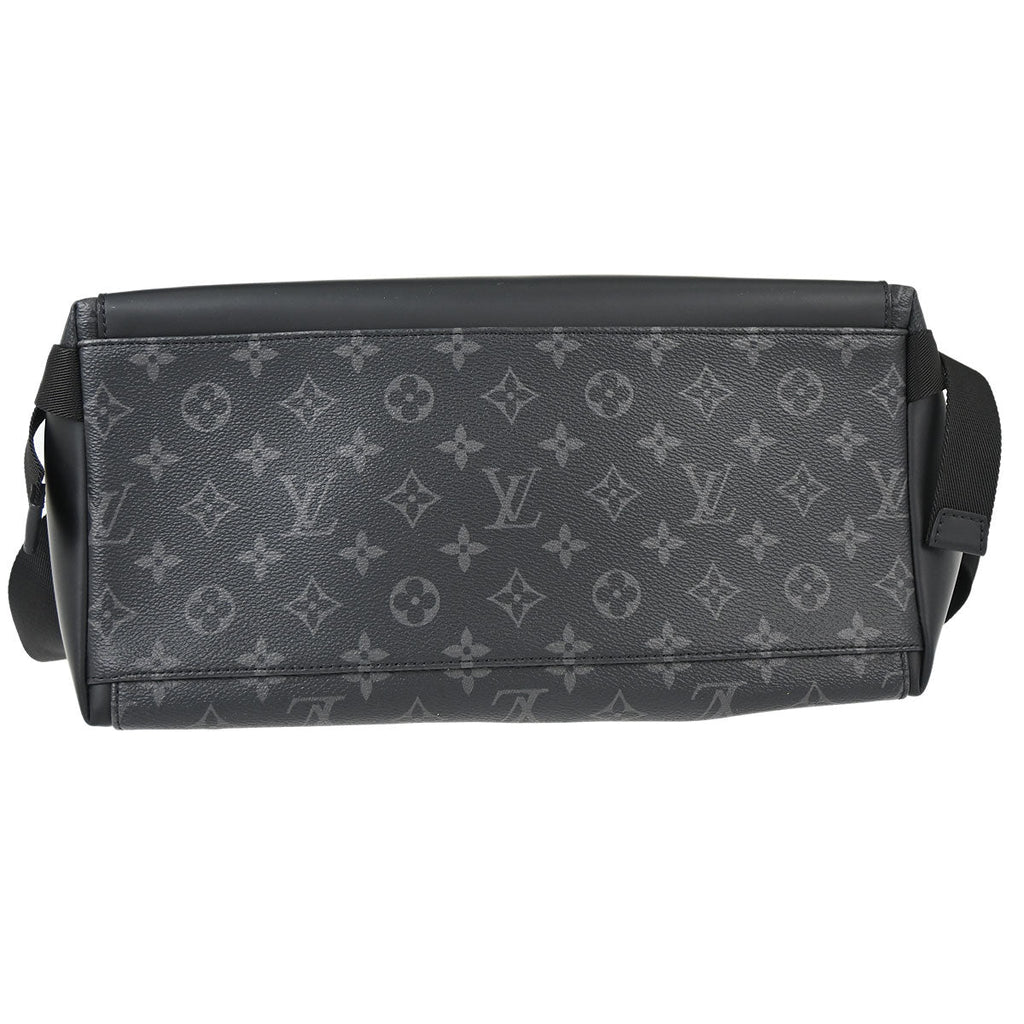 Louis Vuitton Monogram Voyager MM Messenger Shoulder Bag M40510