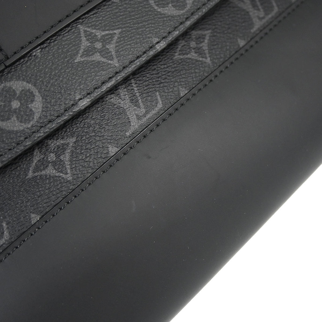 Louis Vuitton Monogram Voyager MM Messenger Shoulder Bag M40510