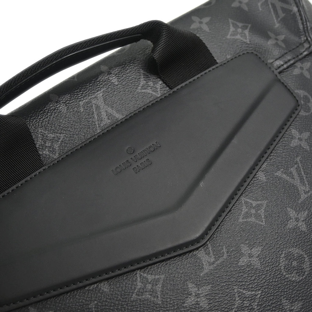 Louis Vuitton Monogram Voyager MM Messenger Shoulder Bag M40510