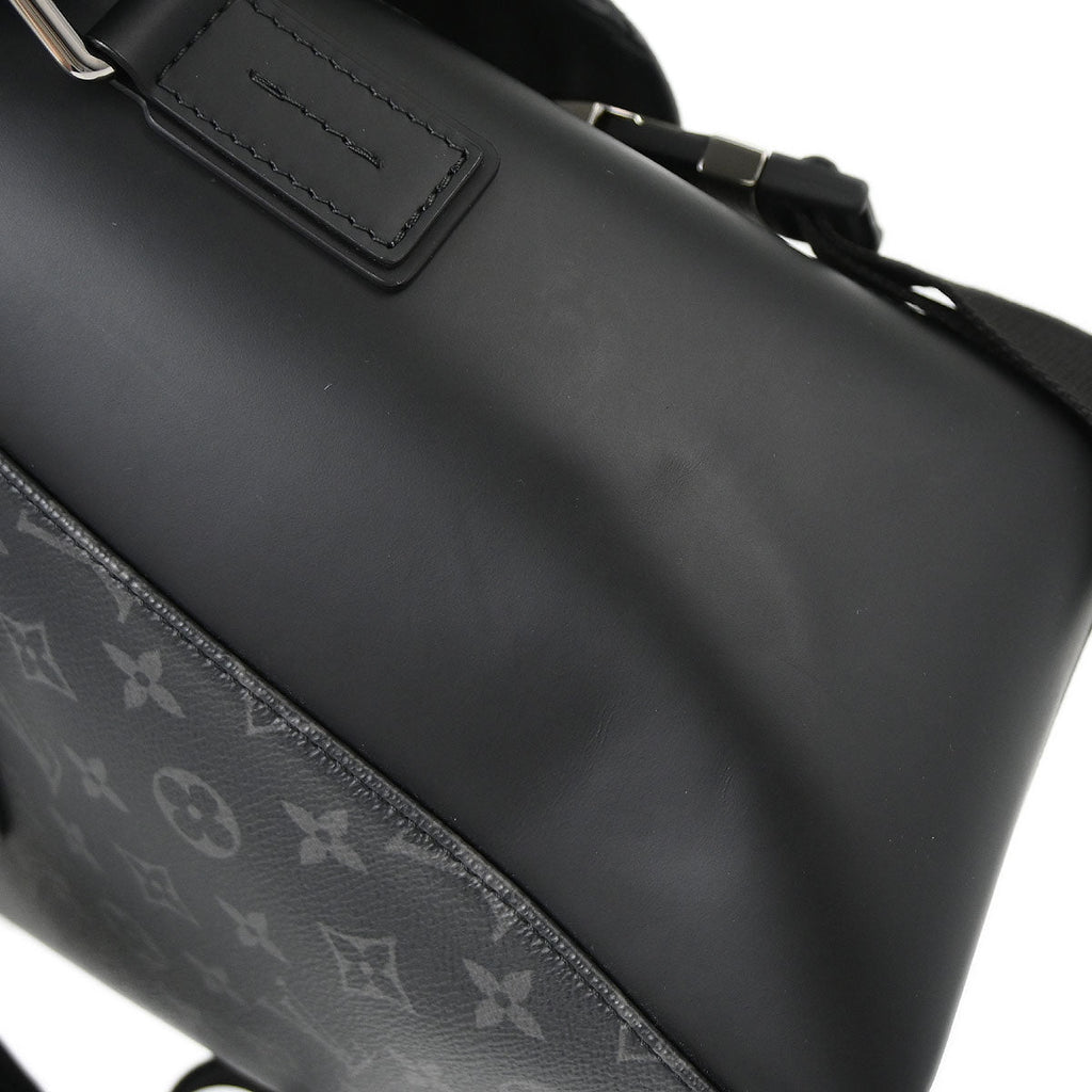 Louis Vuitton Monogram Voyager MM Messenger Shoulder Bag M40510