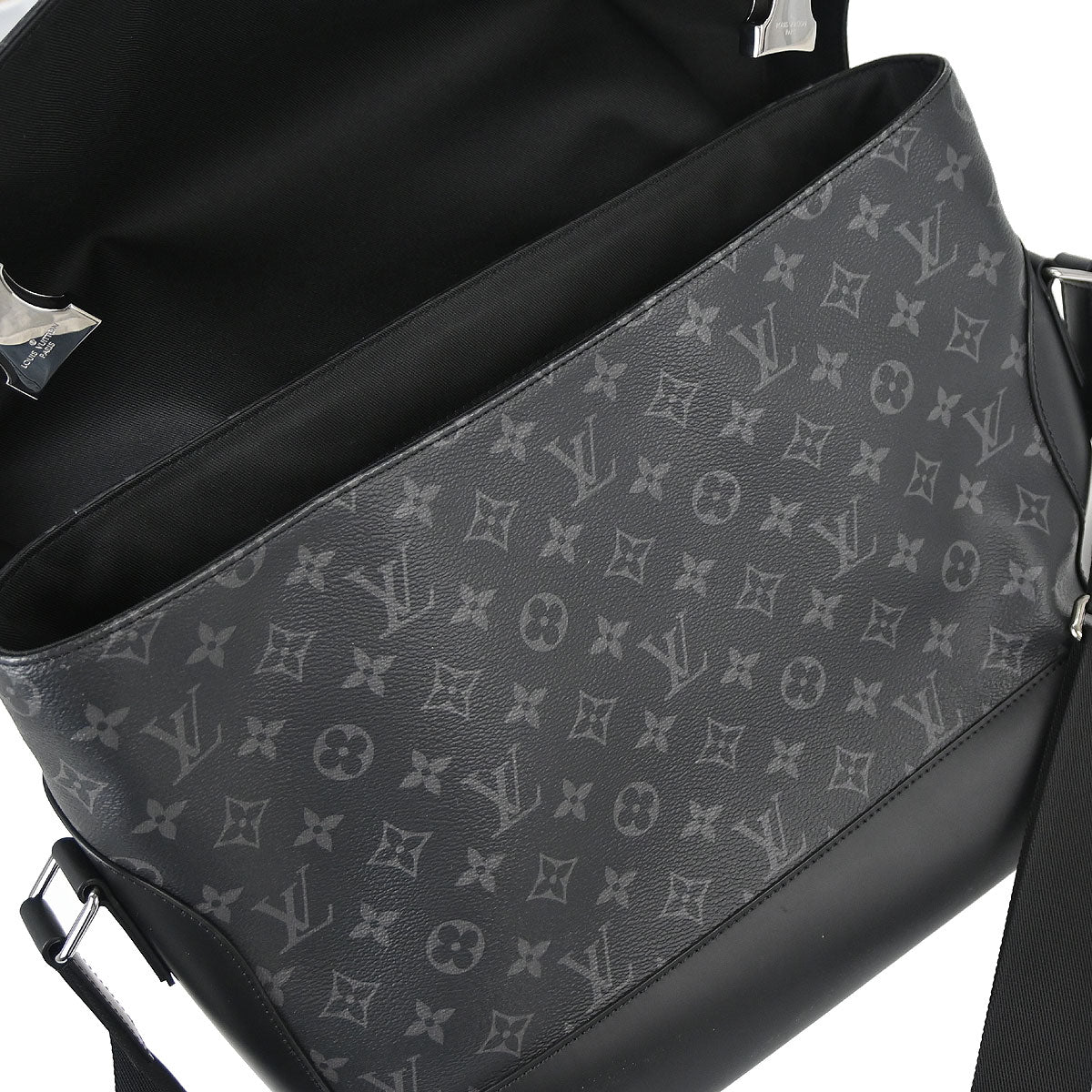 Louis Vuitton Monogram Voyager MM Messenger Shoulder Bag M40510