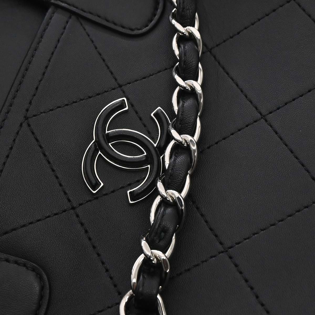 Chanel 2019 Black Calfskin Shopping Tote 2way Shoulder Handbag