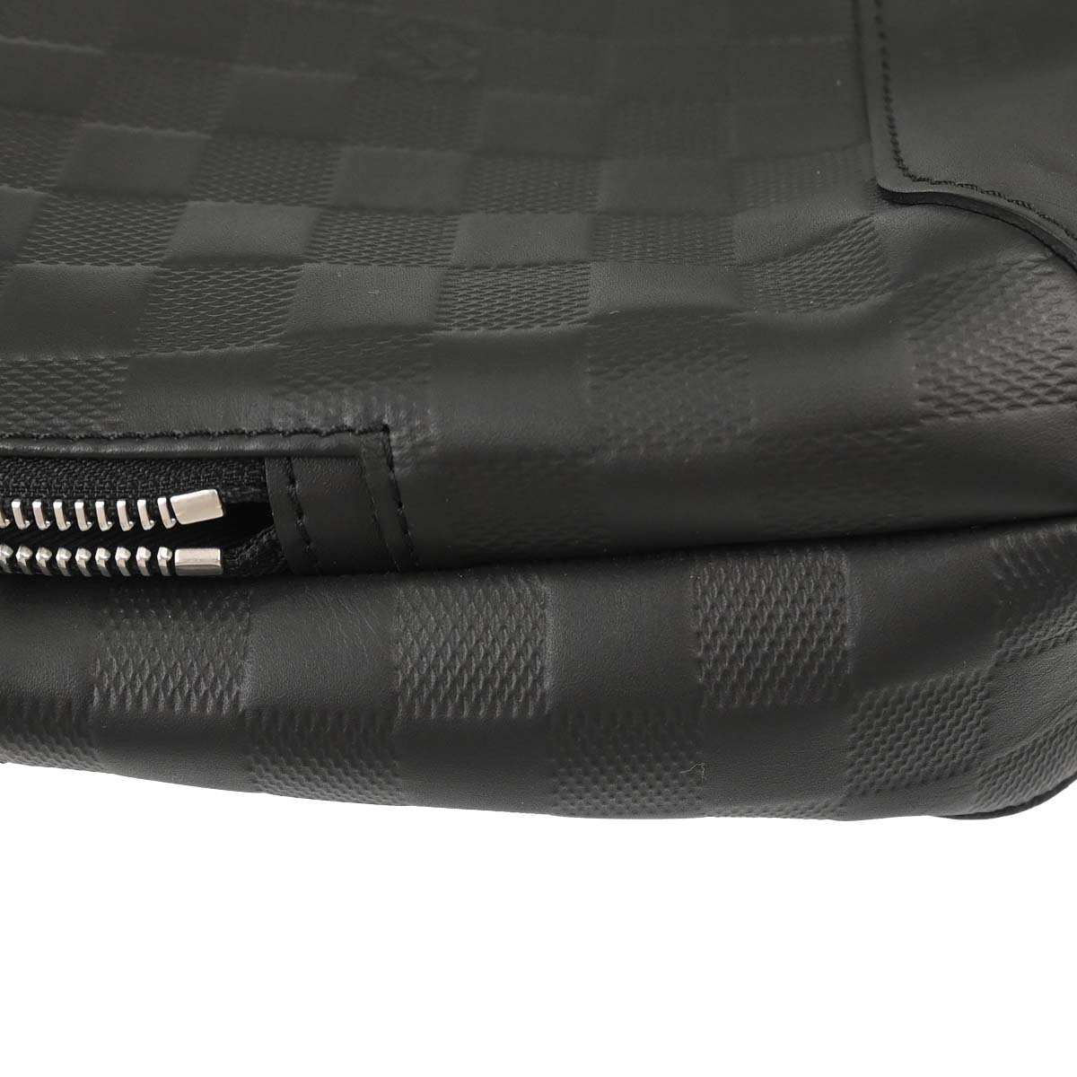 Louis Vuitton 2019 Black Damier Infini Avenue Sling Bag N41720