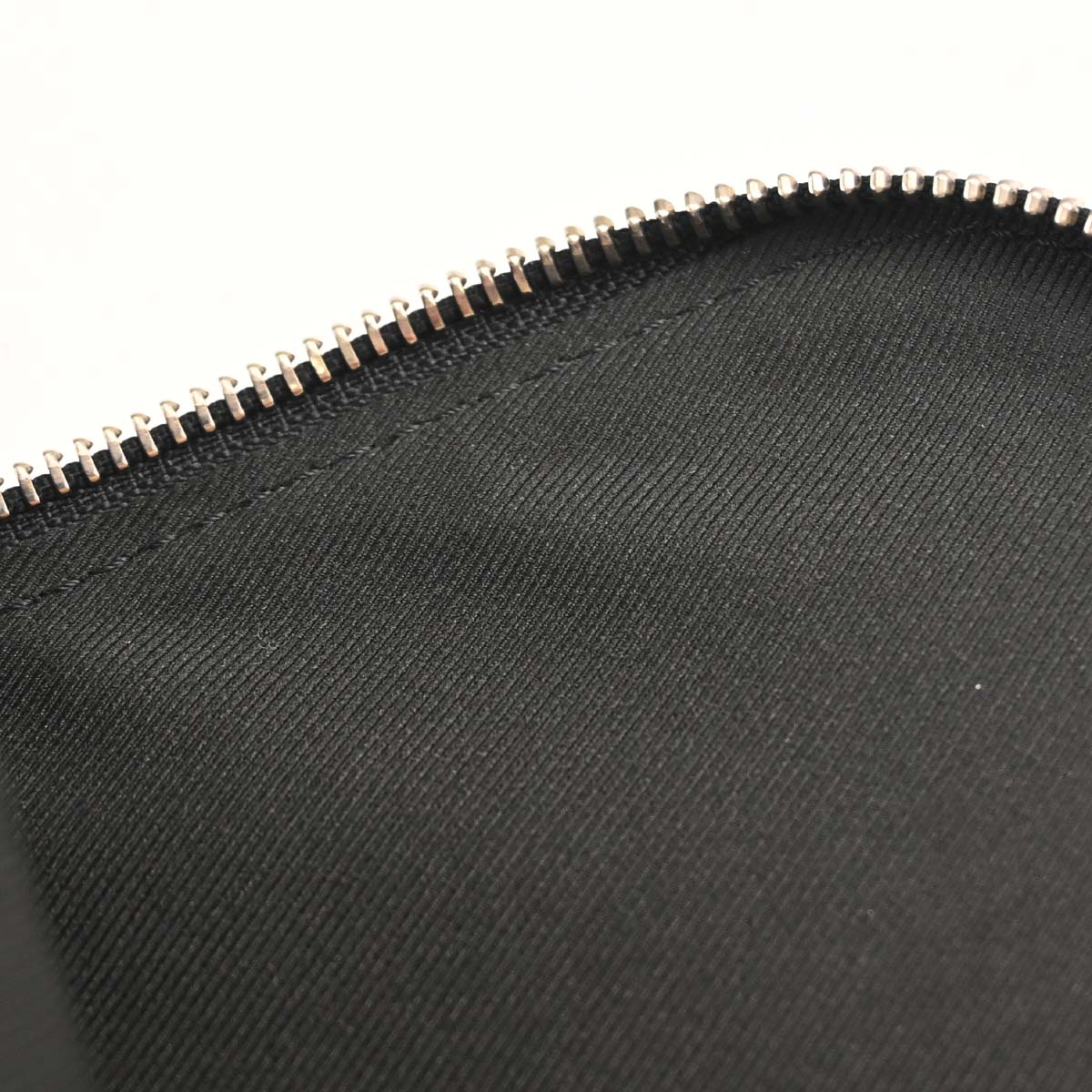 Louis Vuitton 2019 Black Damier Infini Avenue Sling Bag N41720