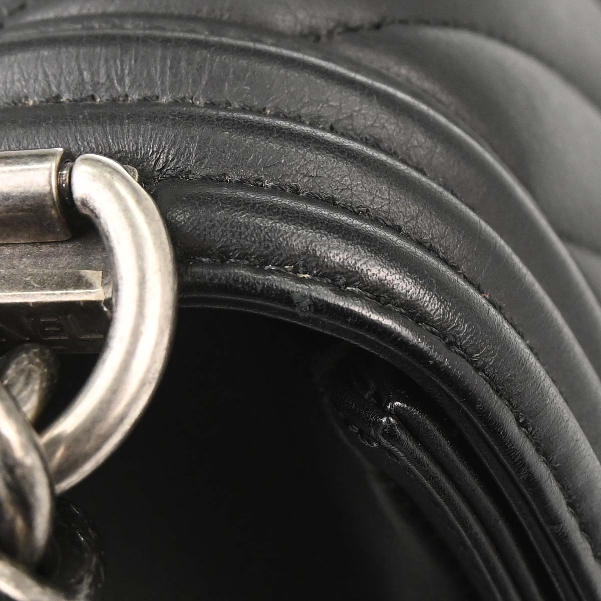 Boy Chanel 2018-2019 Black Lambskin Chevron Medium Shoulder Bag