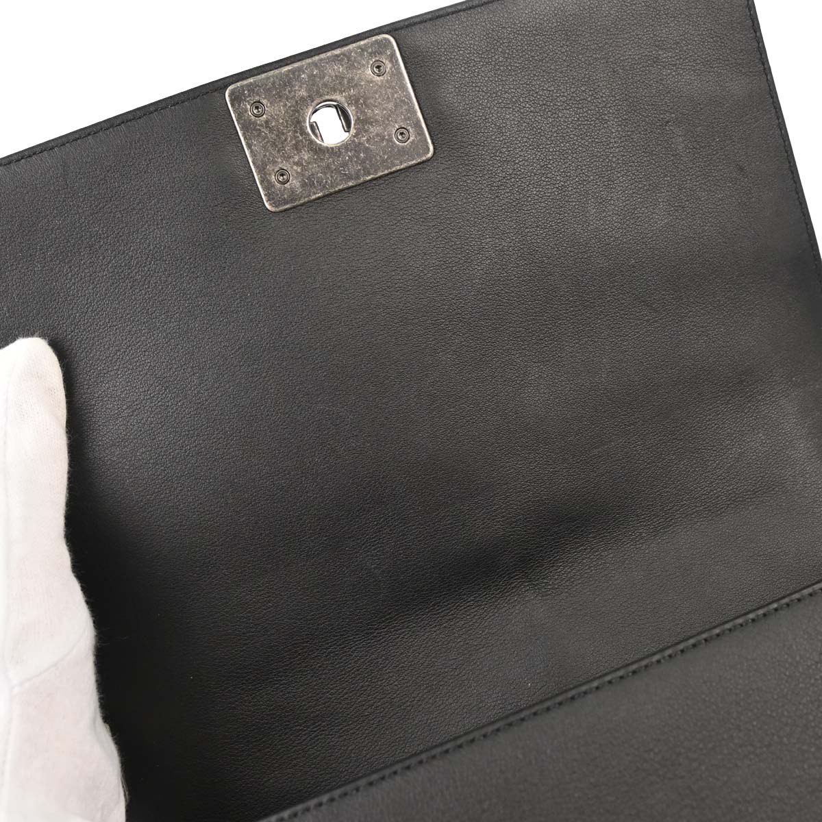 Boy Chanel 2018-2019 Black Lambskin Chevron Medium Shoulder Bag