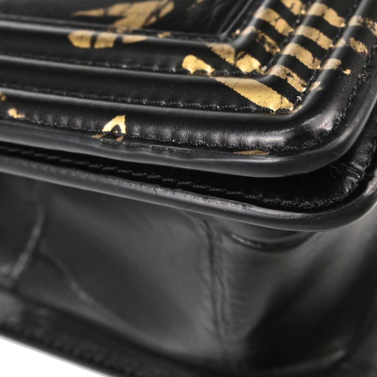 Boy Chanel 2019 Black Calfskin Graffiti Medium Chain Shoulder Bag