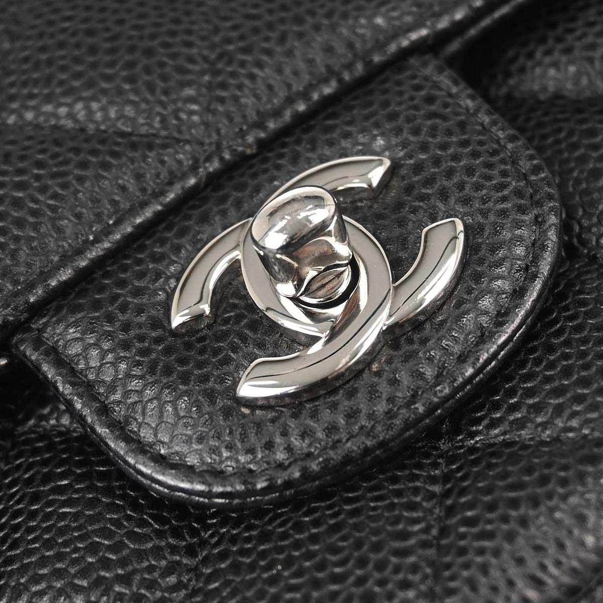 Chanel 2016-2017 Black Caviar Skin Medium Classic Double Flap Shoulder Bag