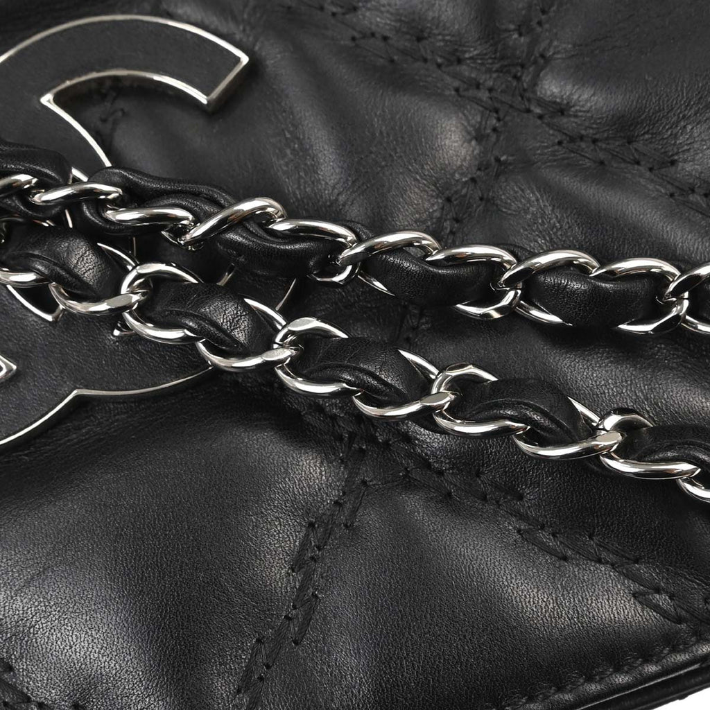 Chanel 2013-2014 Black Lambskin Hamptons Tote Handbag