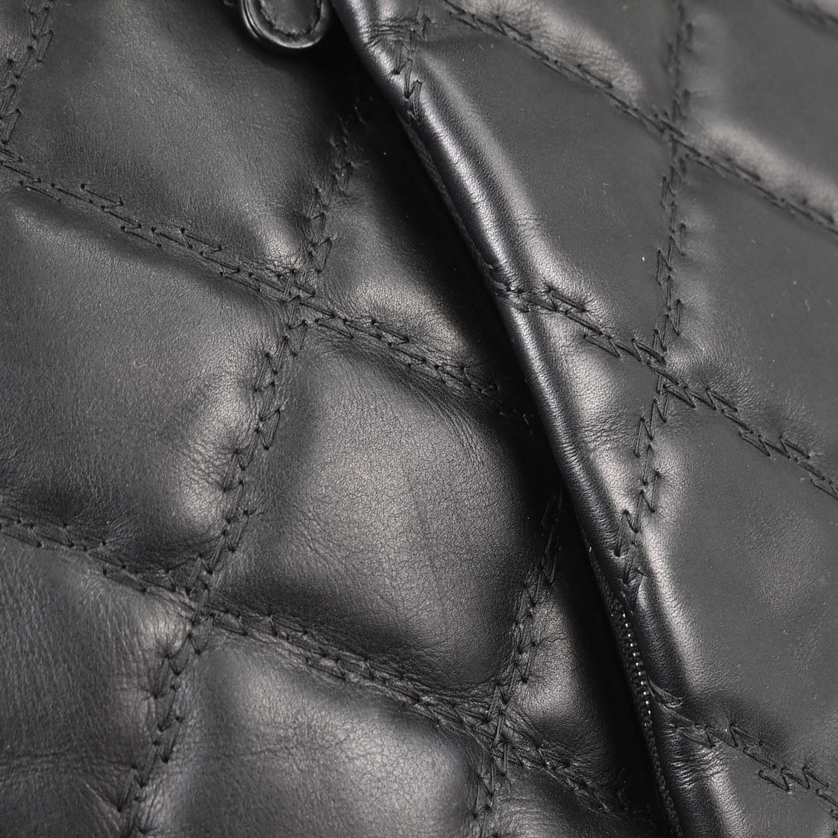 Chanel 2013-2014 Black Lambskin Hamptons Tote Handbag