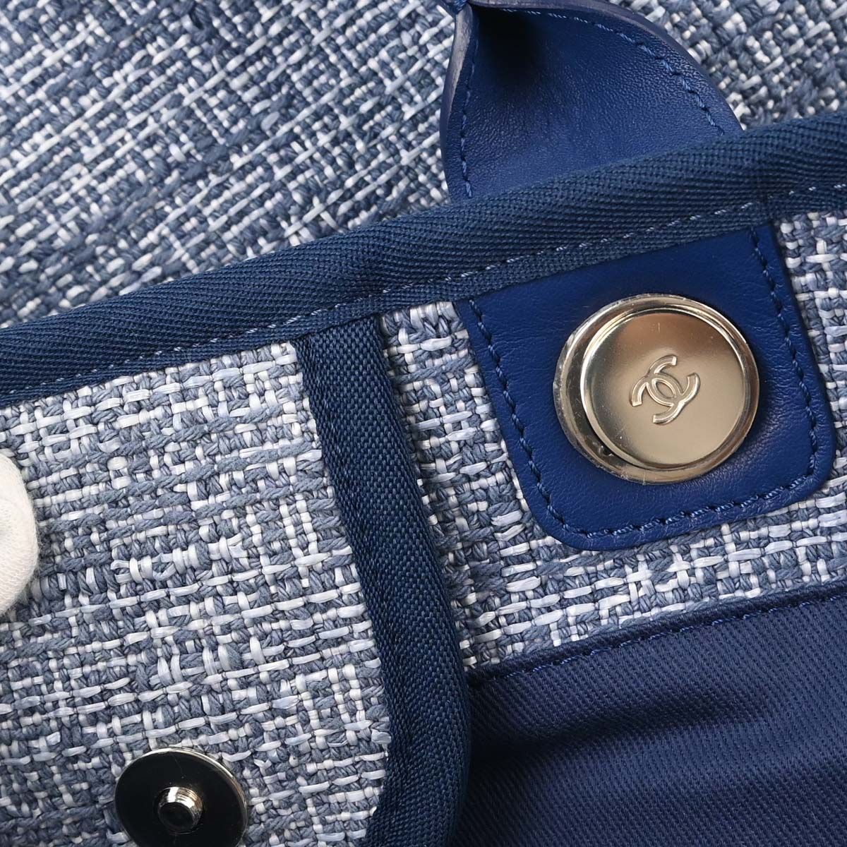 Chanel 2018 Blue Tweed Medium Deauville 2way Shoulder Tote Handbag