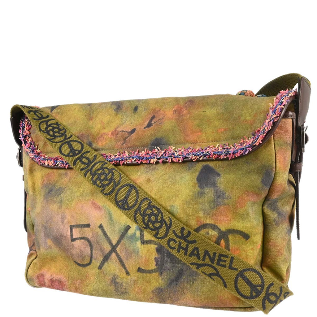 Chanel 2014-2015 Graffiti On The Pavements Shoulder Bag