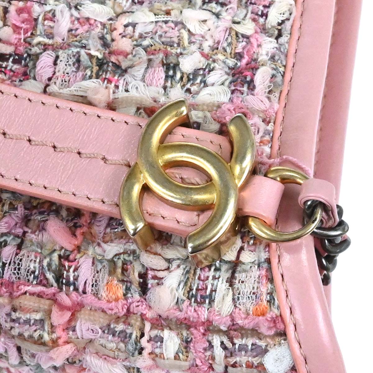 Chanel 2019 Pink Tweed Calfskin Small Gabrielle Shoulder Bag
