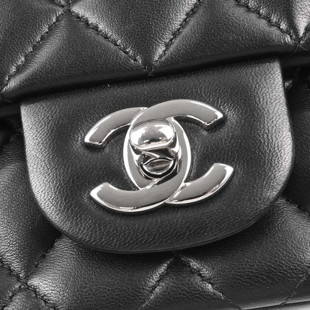 Chanel 2018-2019 Black Lambskin Mini Classic Square Flap Shoulder Bag 17