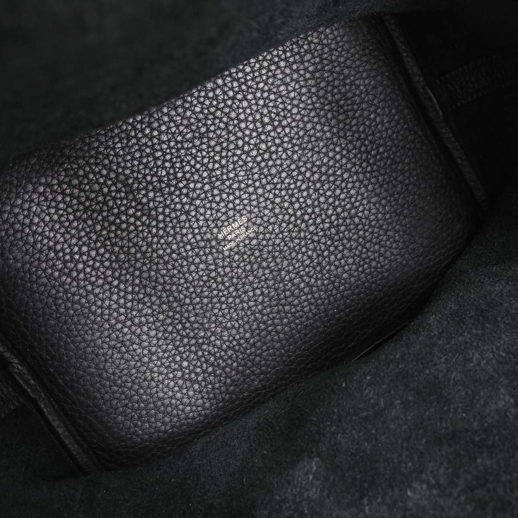 Hermes Black Taurillon Clemence Picotin Lock 22 MM Handbag
