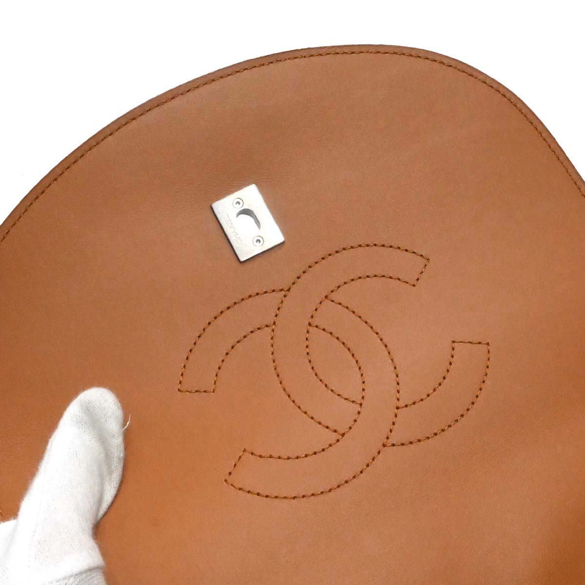Chanel 2018 Brown Calfskin Coco Eyelets Round Flap Shoulder Bag