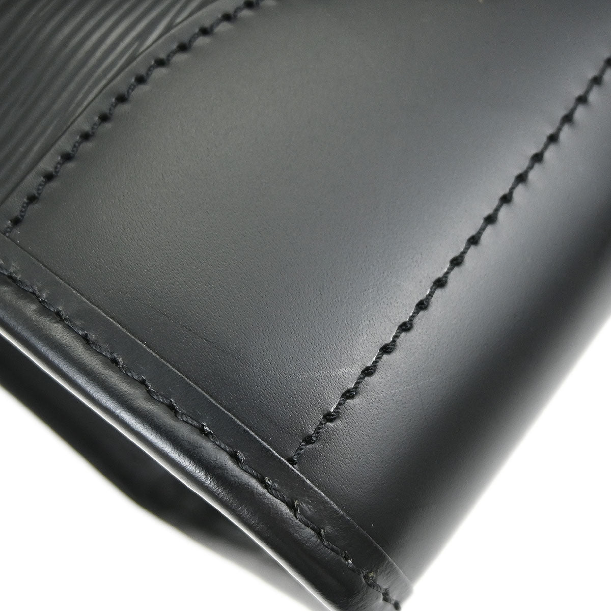 Louis Vuitton Black Epi Madeleine PM Shoulder Bag M59332