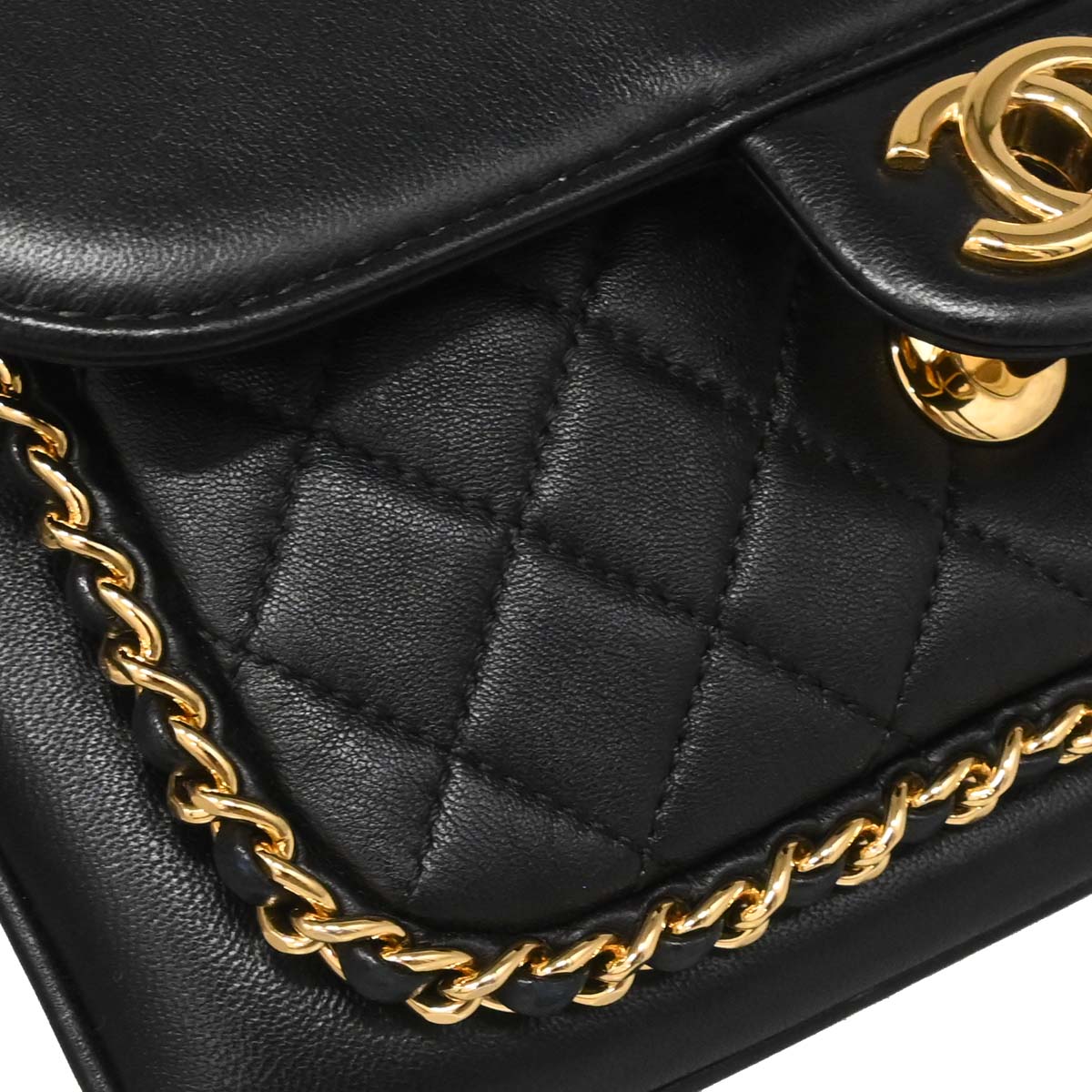 Chanel 2017 Black Lambskin Unchained Flap 2way Shoulder Handbag